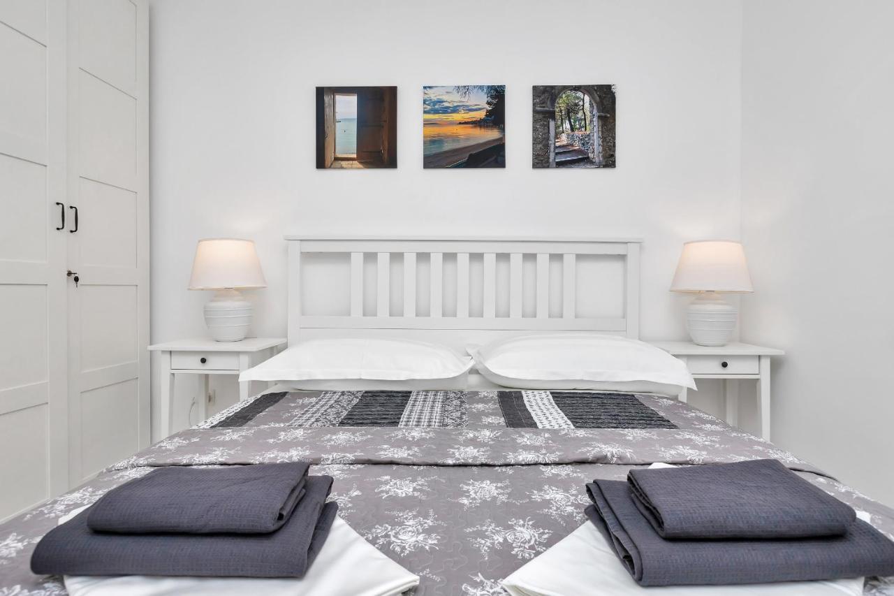 Apartment Lotte With Private Pool In The City Center! Makarska Exterior foto