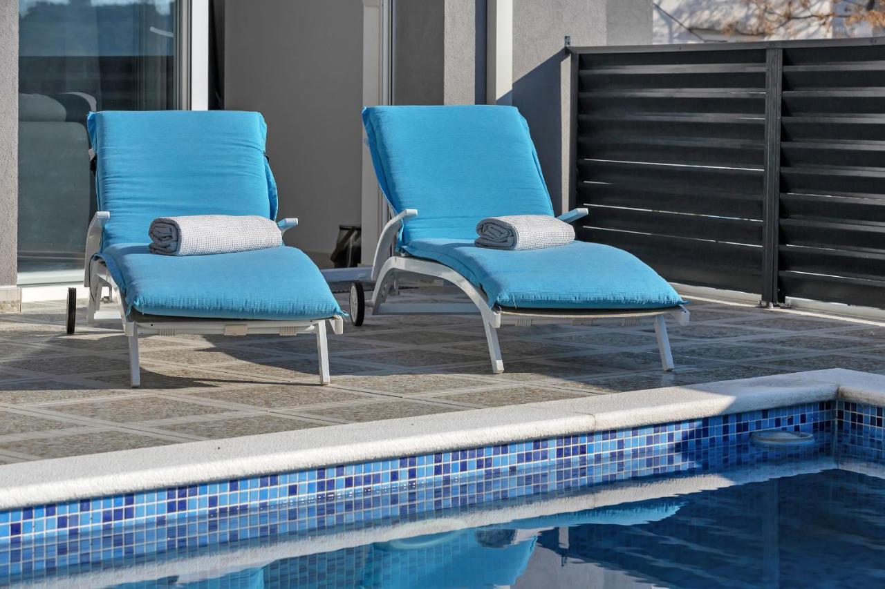 Apartment Lotte With Private Pool In The City Center! Makarska Exterior foto