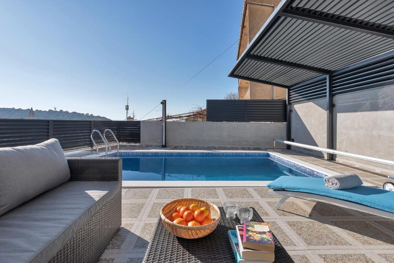 Apartment Lotte With Private Pool In The City Center! Makarska Exterior foto