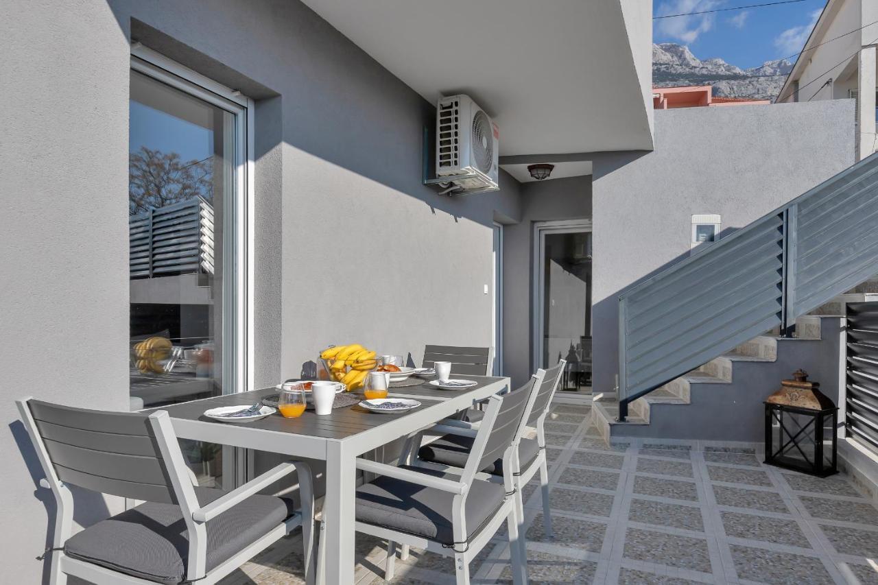 Apartment Lotte With Private Pool In The City Center! Makarska Exterior foto