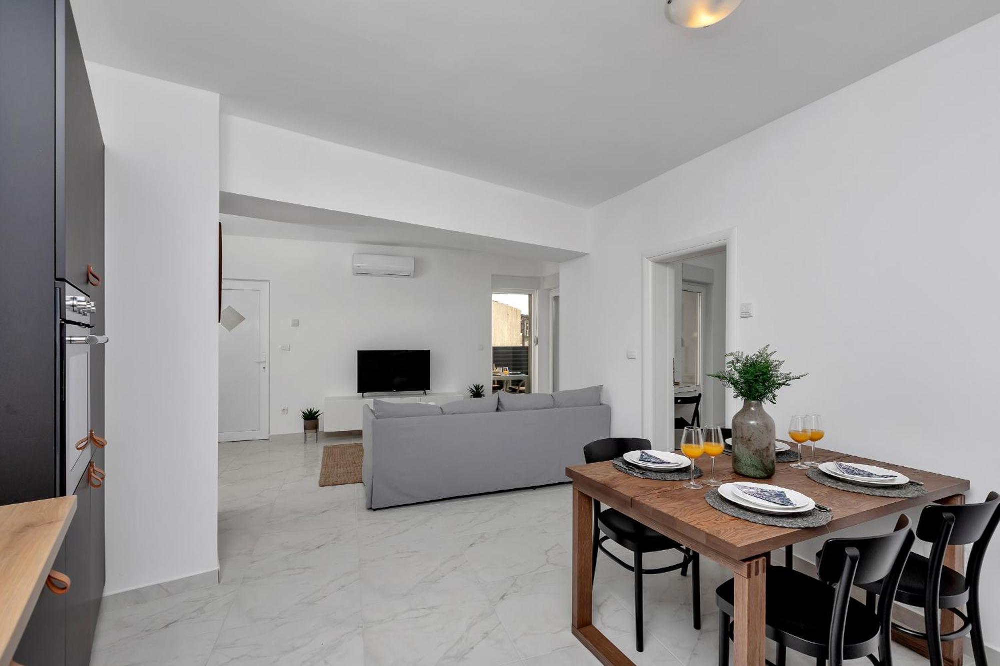 Apartment Lotte With Private Pool In The City Center! Makarska Habitación foto