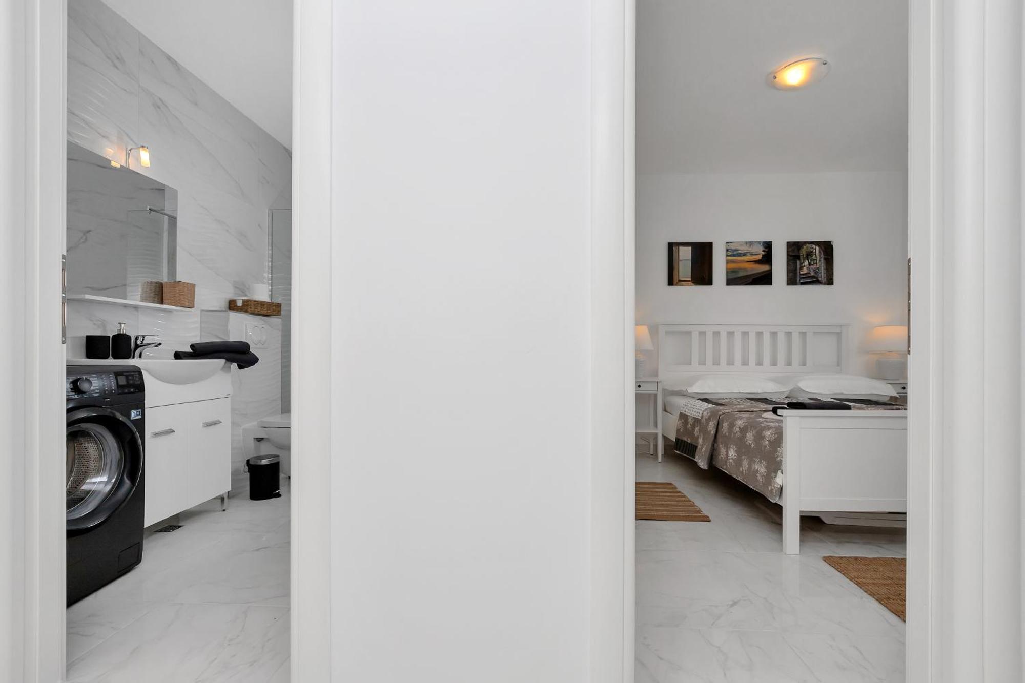 Apartment Lotte With Private Pool In The City Center! Makarska Habitación foto